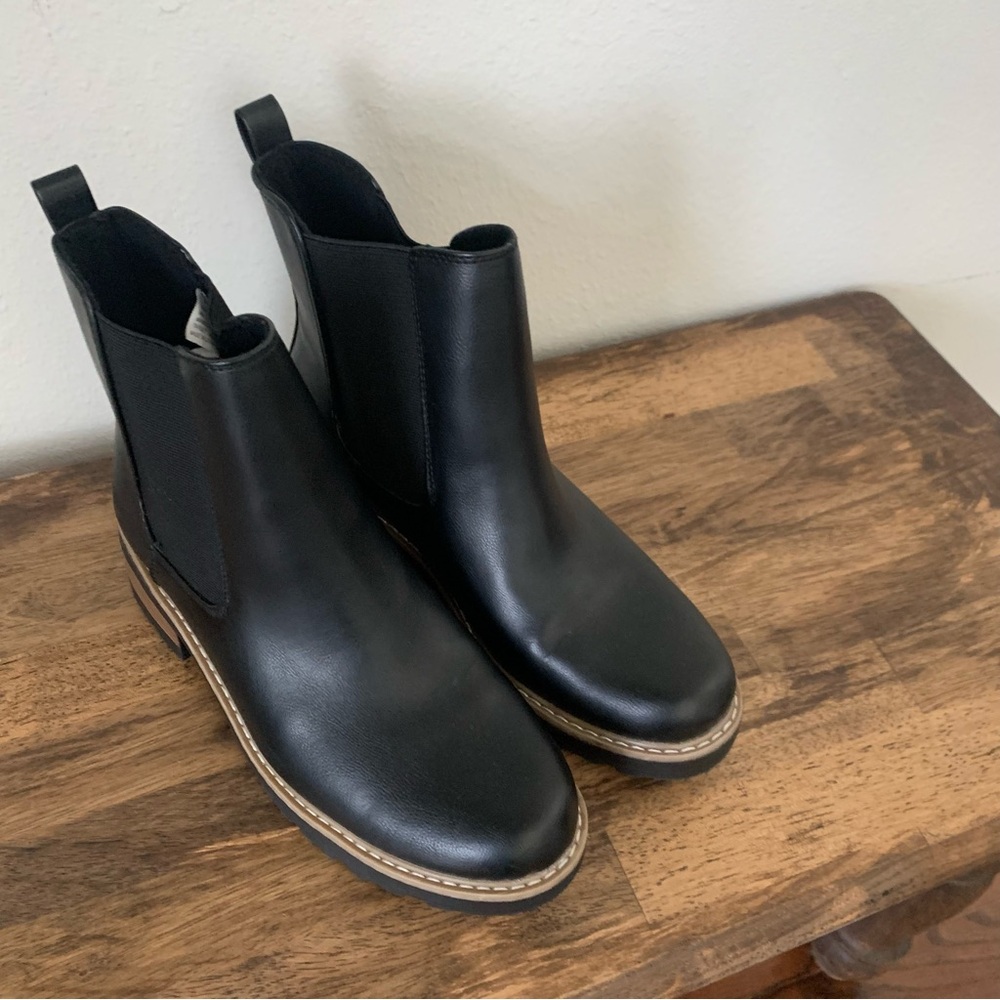 Universal Thread Chelsea Boots